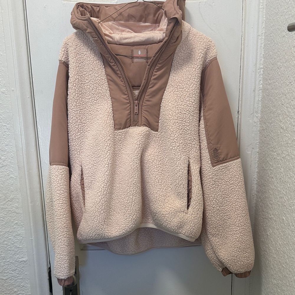 Free People Movement Women's Cream and Tan Sherpa Fleece Hooded Jacket